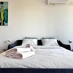 Apartmán Cozy And Fully Equipped In The Center Of 4 Guests