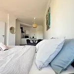 Cozy And Fully Equipped In The Center Of 4 Guests Apartmán *