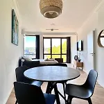 Cozy And Fully Equipped In The Center Of 4 Guests Apartman
