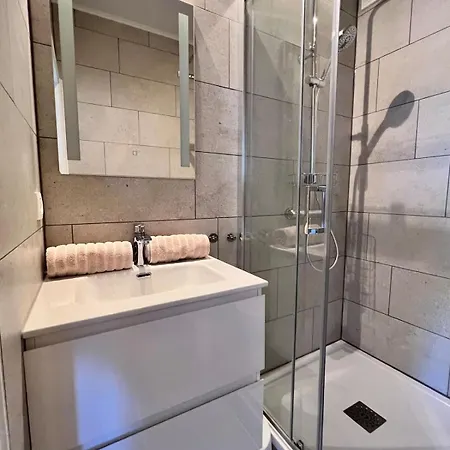 Cozy And Fully Equipped In The Center Of 4 Guests Lieja